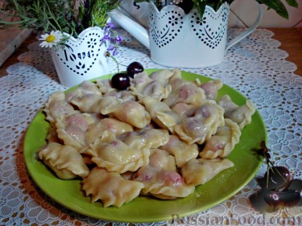 Вареники с черешней (на заварном тесте)