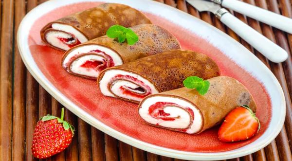 Шоколадные рулетики из блинов