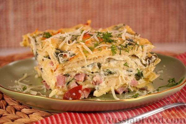 Лазанья с ветчиной, шпинатом и сыром