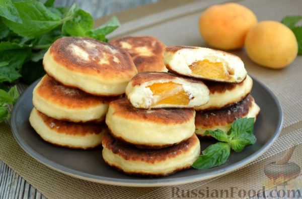 Сырники с абрикосами