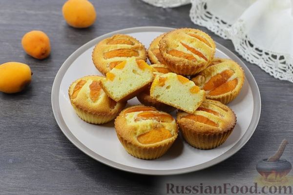 Кексы с абрикосами, на яичных белках и рисовой муке