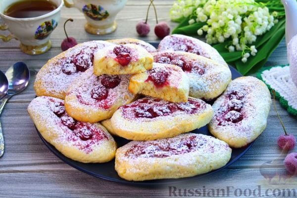 Песочное печенье "Лодочки" с вишней