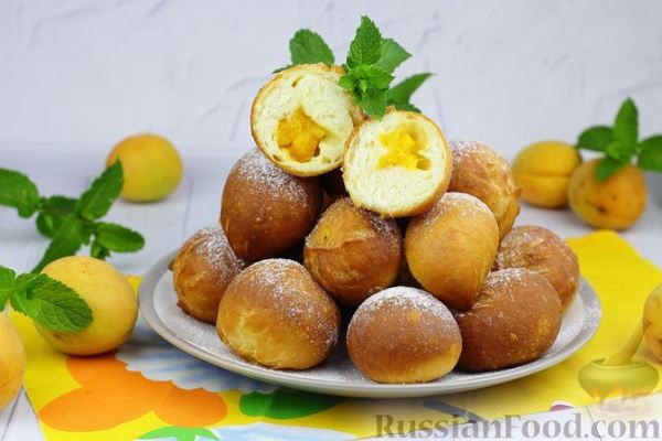Пончики с абрикосами
